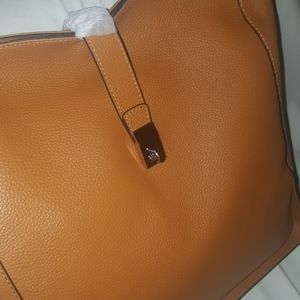 Hand bag